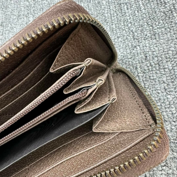 100% Authentic Gucci Leather Wallet - Picture 16 of 16